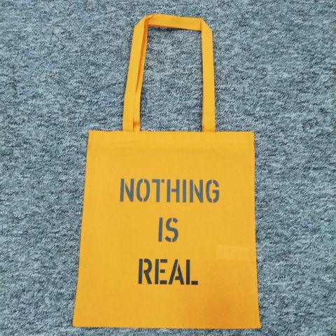 Sacosa panza portocalie personalizata nothing is real e1557222694930